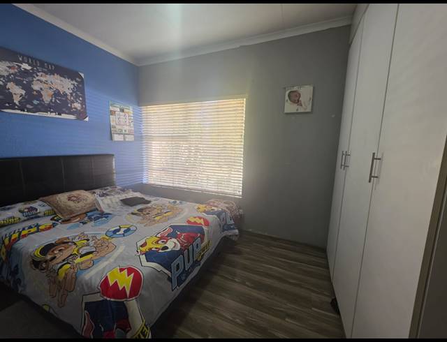 2 BEDROOM TOWNHOUSE FOR SALE IN VANDERBIJLPARK CE 2